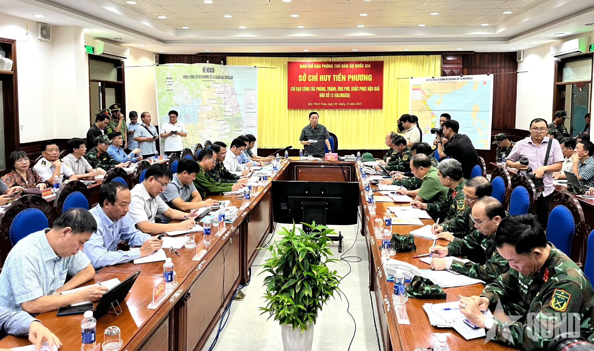 Phó thủ tướng Trần Hồng Hà: Sẵn sàng công tác cứu hộ, cứu nạn, đảm bảo an toàn cho người dân